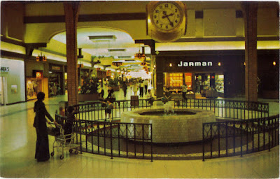  Fashionfair  on Bigmallrat S Blog  Vintage Postcards  Fresno Fashion Fair Mall