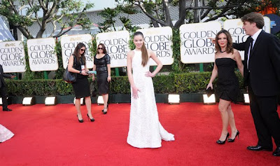 Hailee Steinfeld Lovely In A White Evening Gown With Rich Texture