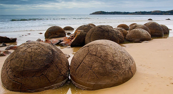 Moeraki Boulders, Pesona Batu-batu Alam di Pantai