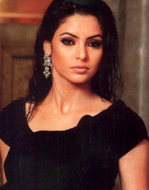 Sexy Tv Actress Aamna Sharif Photo Gallery