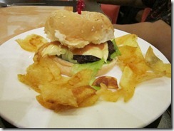 sunburst cheeseburger, 240baon sunburst cheeseburger, 240baon