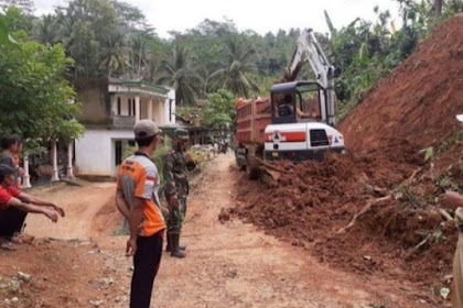 Sempat tertimbun longsor, jalur utama antar kecamatan di Trenggalek kembali normal 