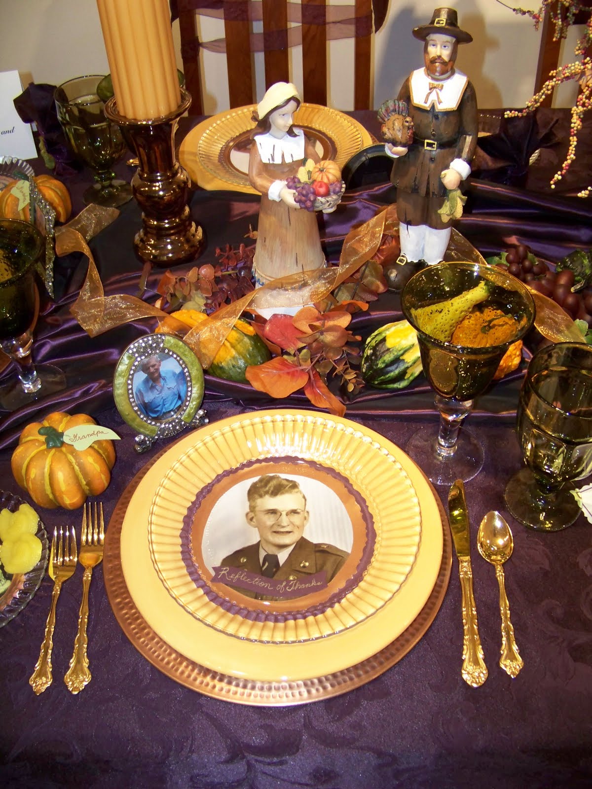 Holiday Tables - Thanksgiving & a Christmas Sideboard title=