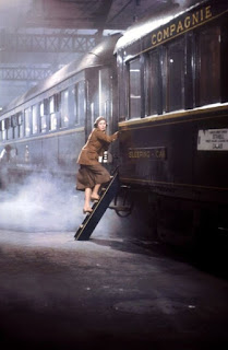 Ingrid Bergman subiendo al Orient Express