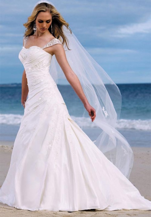  3 Wedding gown with straps for beach wedding