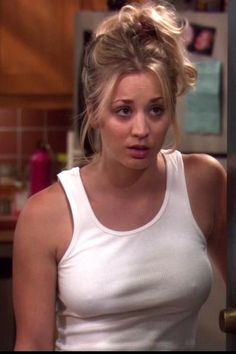 Jaw Dropping Photos Of Kaley Cuoco