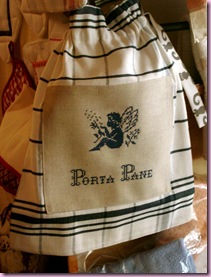 portapane blu