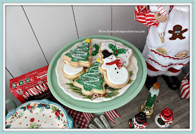 Breakfast- Nook -Christmas -Decor-Faux-Gingerbread-Cookies-From My Front Porch To Yours
