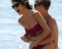 justin y selena gomez en bikini en la playa