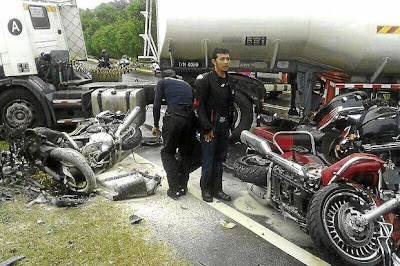 Tragedi konvoi berdarah, 2 Maut, 3 Cedera Nahas Konvoi Motosikal Kuasa Tinggi di Kilometer 38, Jalan Johor Baharu-Mersing