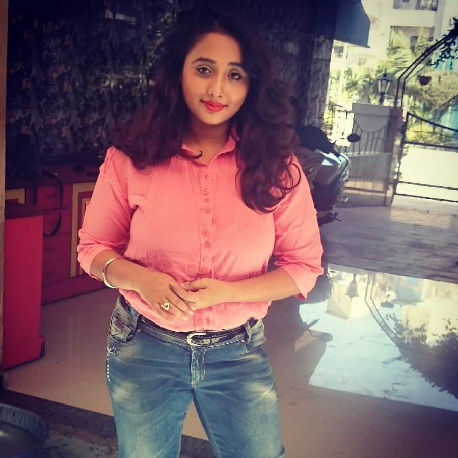 Rani Chatterjee, Pinku Shrivastav, Awdhesh Mishra, Pushpa Verma Bhojpuri movie A Bad Man Babu 2016 wiki, full star-cast, Release date, Actor, actress, Song name, photo, poster, trailer, wallpaper