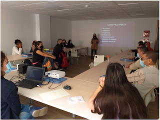 Foto realizada a la clase durante la ponencia