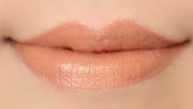 Rimmel Moisture Renew Lipstick Nude Delight Swatches