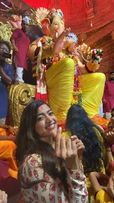 Rashmika Mandanna visits Lalbaug cha Raja along with Ektaa Kapoor gallery