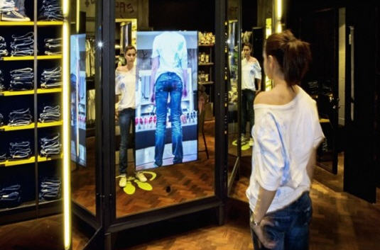 Magic Mirror na Macy's - Provando roupas de uma modo digital e ...