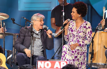 Caetano Veloso e Teresa Cristina juntos em Palco