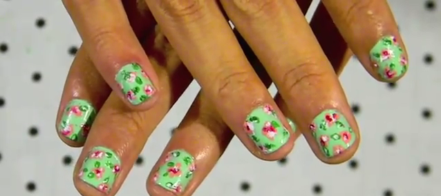 Unas Manicure Vintage Floral