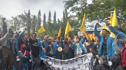 Ketua DPRD Bone Terima Aspirasi Mahasiswa Saat Demo Tolak Kenaikan BBM