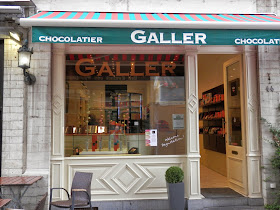 By E.V.Pita, Brussels, the Chocolate Street (Belgian sweets) / Por E.V.Pita, la calle de los chocolates de Bruselas, en Bélgica