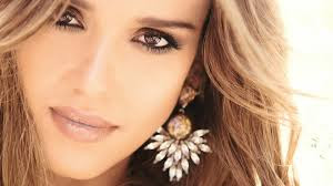Jessica Alba HD With Lovely Earings Images 