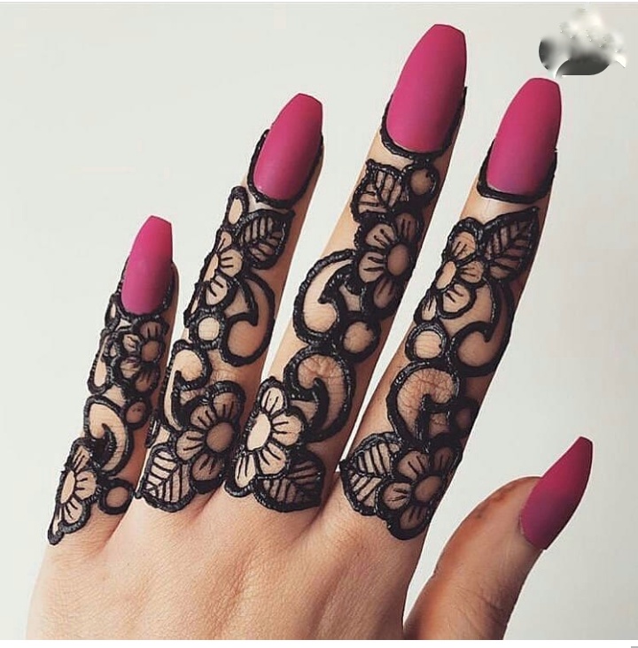 Download 15 Beautiful Simple Easy Mehndi Designs Photos For