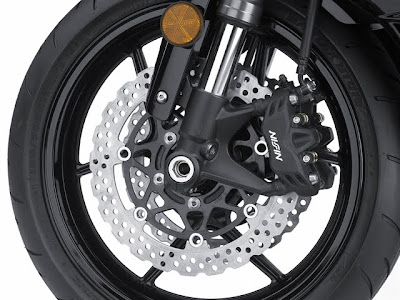 2011 Kawasaki Ninja ZX-6R Brake