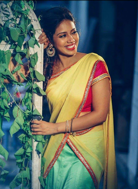 nivetha pethuraj tamil actress hot image gallery 