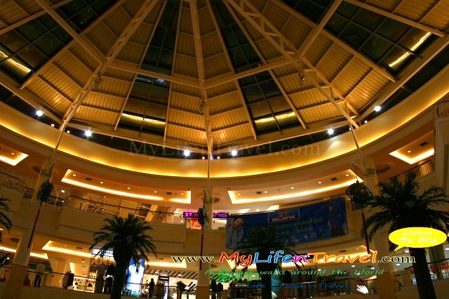 Jungceylon shopping mall 59