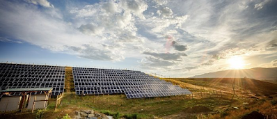Primeira usina de painéis solares de Israel a ser instalada em Eilat
