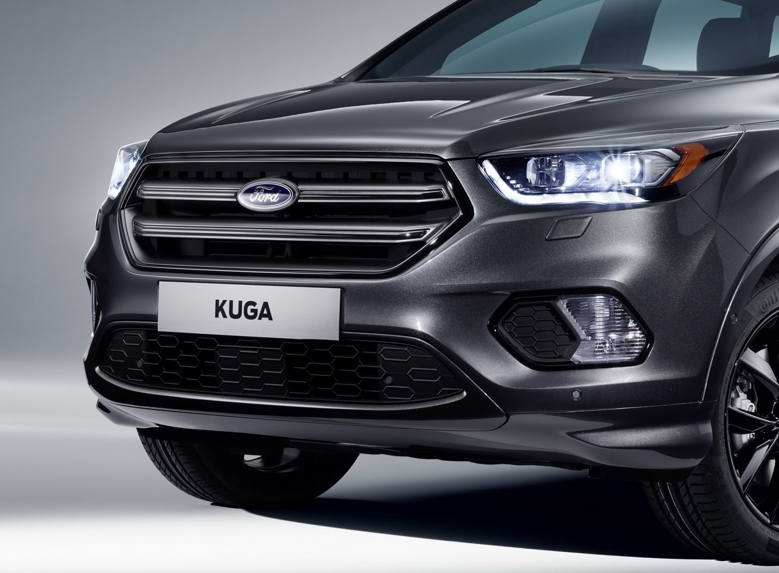 Images of 2017 Ford Kuga
