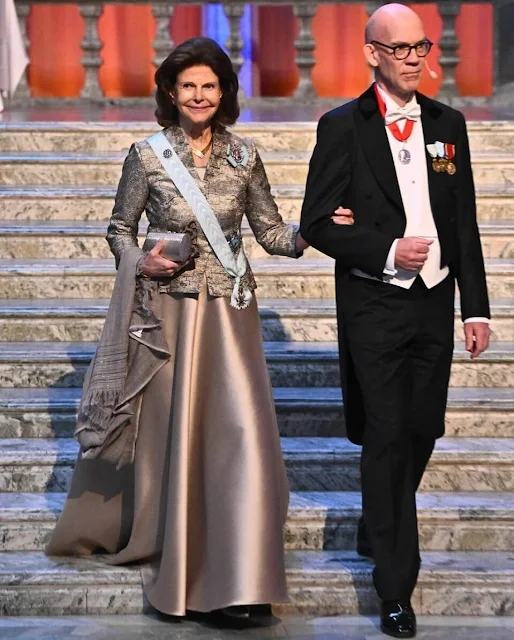 King and Queen of Sweden attended the Royal Swedish Academy of Sciences' festive meeting