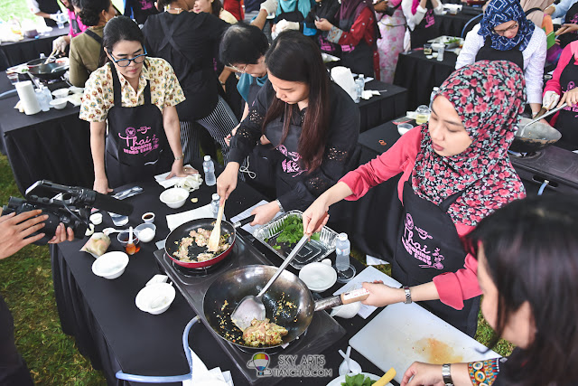 Participants of Thai Cooking Class at The Royal Thai Embassy with Chef Korn