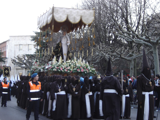 Semana Santa en León | España | Fotos urbanas + nocturnas | Fiesta religiosa