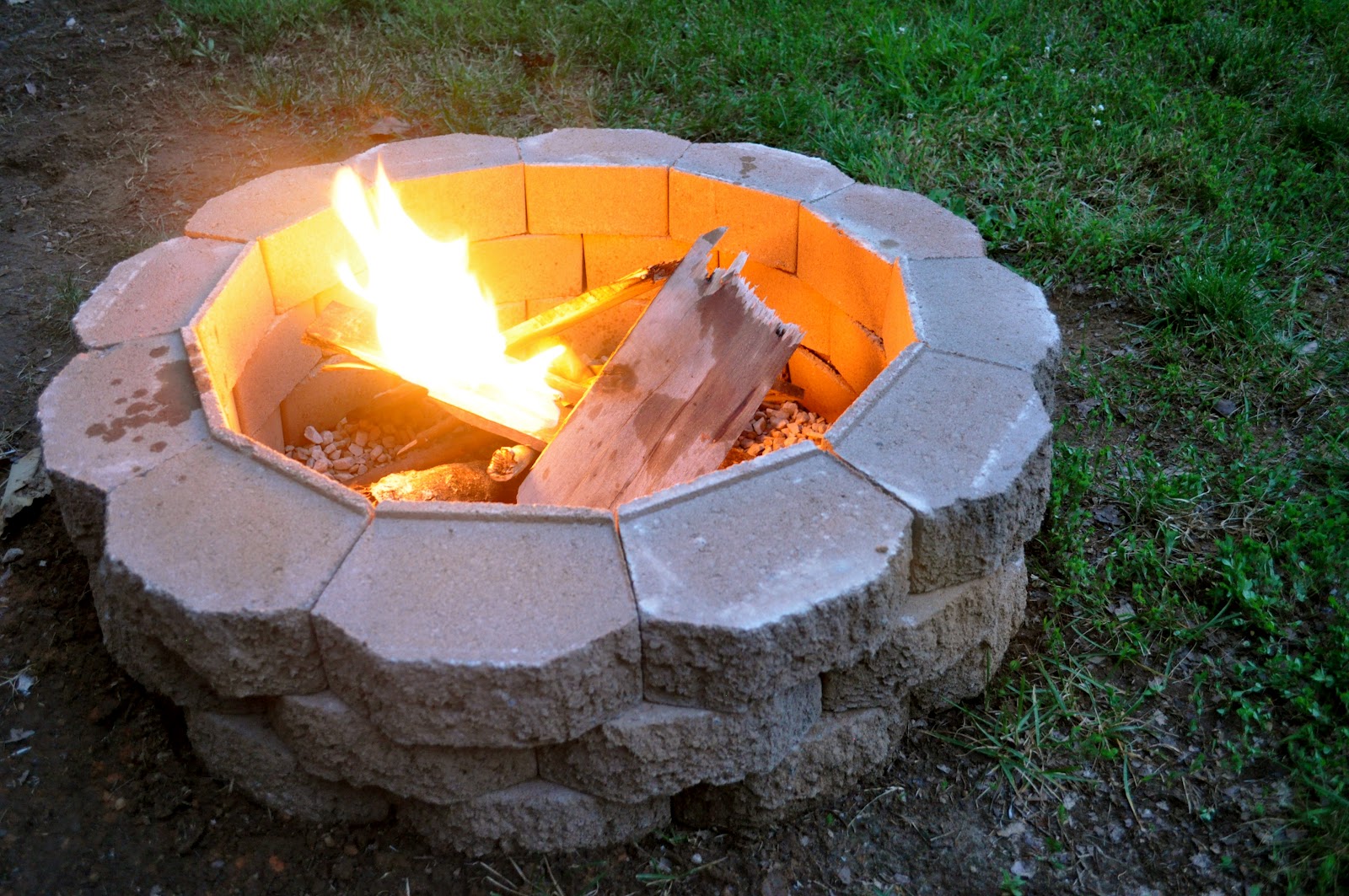 How to Build Back Yard Fire Pits
