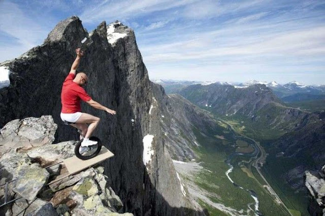 Spine Chilling Photos of Thrill Seekers