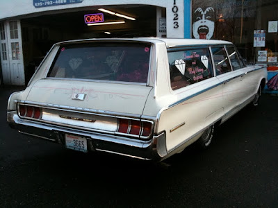 1965 Chrysler New Yorker Wagon