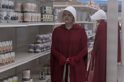 The Handmaids Tale Season 3 Elisabeth Moss Image 8