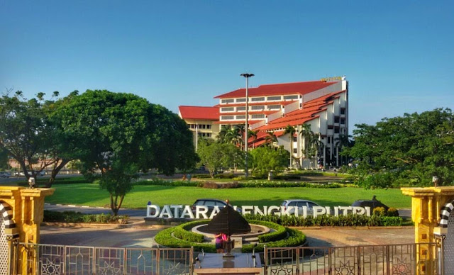 Dataran Engku Putri Batam