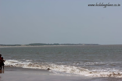 Scenic arc of the beach