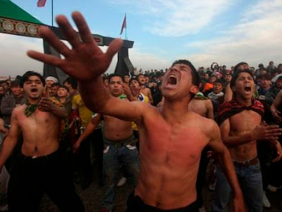 FOTO RITUAL BERDARAH KAUM SYIAH AFGANISTAN