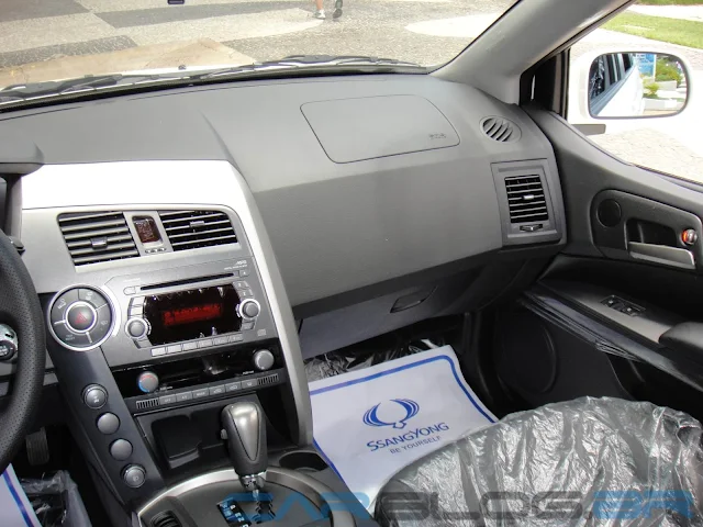 SsangYong Kyron 2.0 4x4 Diesel - interior - por dentro