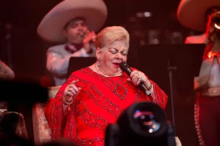 Paquita la del Barrio se anota "Lleno total" en Ontario California