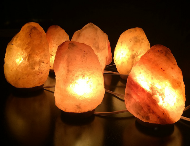 Himalayan Salt Lamp to reduce stress and anxiety