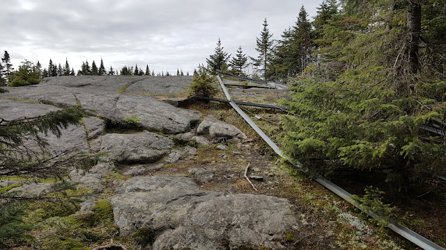 Au sommet du mont Carcan