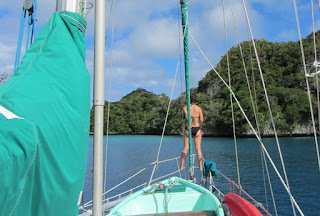 Ausfahrt aus der Bay of Islands - mit Ausguck