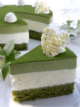 Green Tea and White Chocolate Mousse Cake