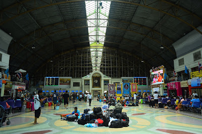 Bangkok Railway Station_trailforsmiles.blogspot.com