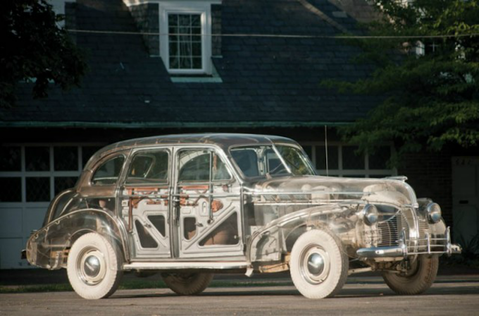 La curiosa historia del Pontiac Fantasma, el único coche transparente