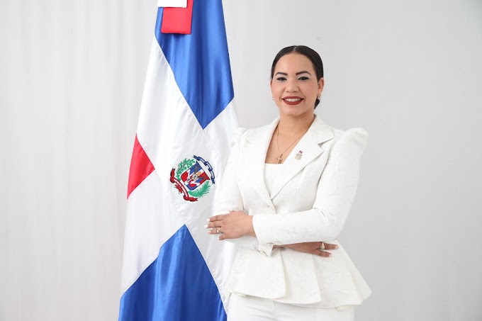 DIPUTADA FABIANA TAPIA RENUNCIA DEL PLD EN SAN JUAN