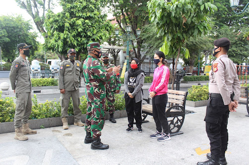 Bersama Dengan TNI dan Sat Pol PP, Polresta Yogyakarta Gelar Operasi Yustisi di Kawasan Malioboro